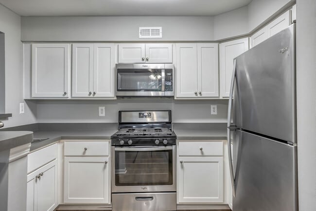 The Landings by OneWall, Bethlehem, PA 18018 - photo 2