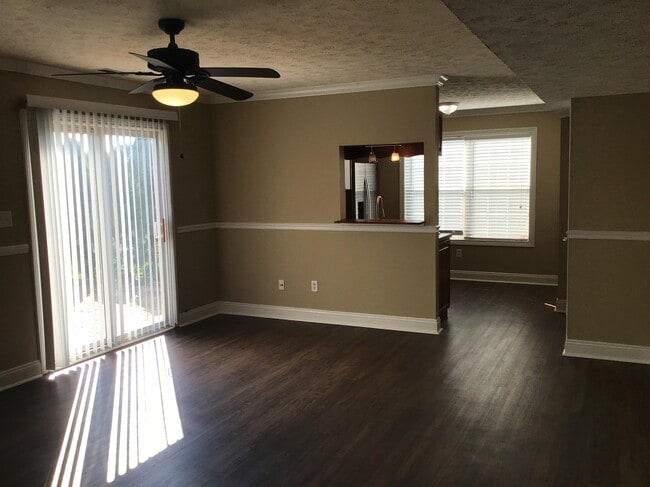 6707 Wimbledon Dr, Zionsville, IN 46077 - photo 5