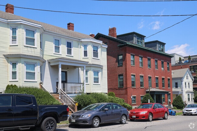 Downtown Portland mostly consists of multi-family housing.