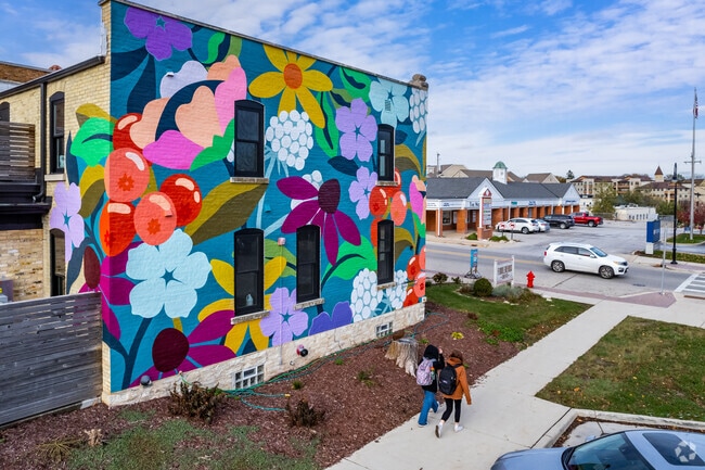 Fiddleheads Coffee near downtown buzzes with students between classes.