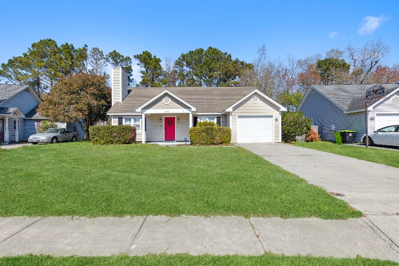 6707 Low Bush Ct, Wilmington, NC 28405 - photo 1