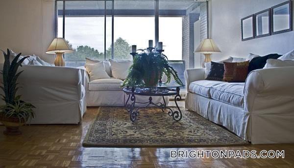125 Chiswick Rd unit 512, Brighton, MA 02135 - photo 1