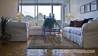 125 Chiswick Rd Unit 512, Boston, MA 02135