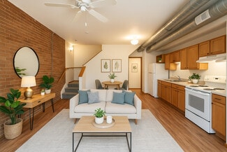 1001 16th St, Moline, IL 61265