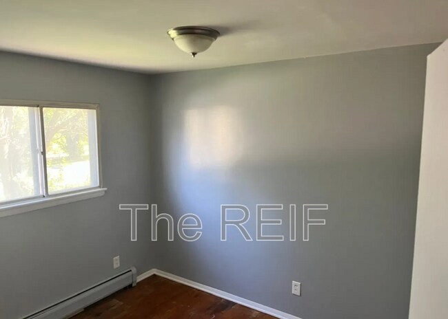 1151 E Cornell Ave, Flint, MI 48505 - photo 5