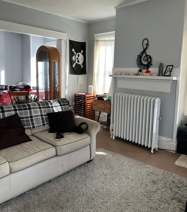 39 S Main St Unit 2, Concord, NH 03301