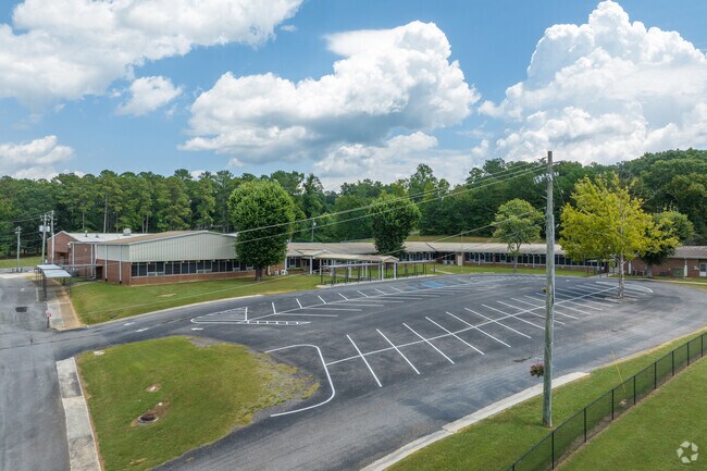 Blountsville Elementary School is in the Blount County system.