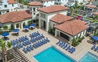 11330 SW 16th St, Pembroke Pines, FL 33025