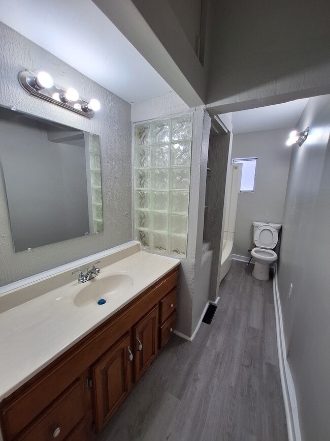 1221 Walnut St, McKeesport, PA 15132 - photo 5