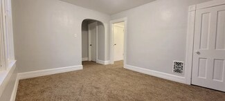 1116 Beecher Ave Unit 2, Galesburg, IL 61401