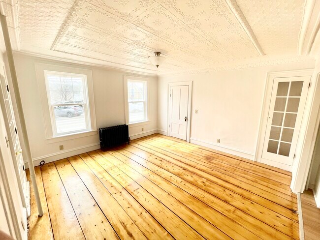 50 High St unit 2, Plainfield, VT 05667 - photo 2