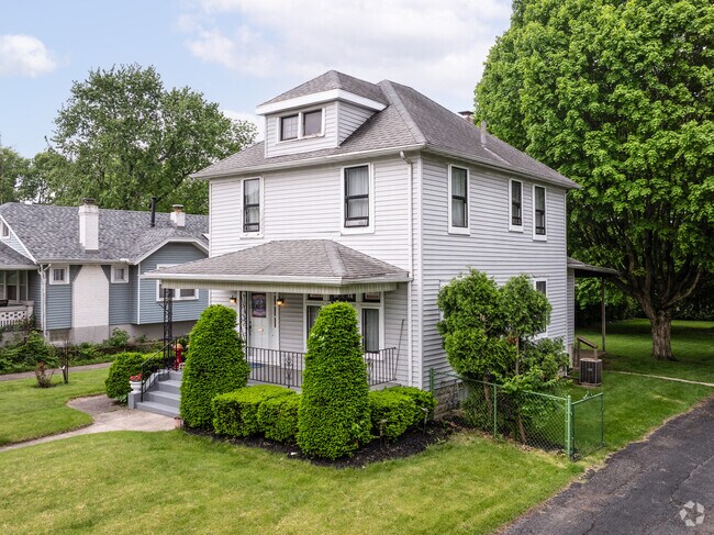 This spacious 4 square home is typical of the quality builds in Belmont.
