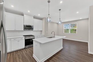 3154 Finchborough Ct, Charlotte, NC 28269