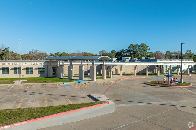 Clear Lake City Elementary offers Pre-K-5th Education.