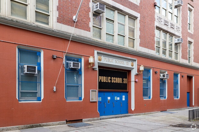 Ps 38 Roberto Clemente in Harlem has a large student body.
