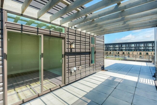 822 E 2nd St, Des Moines, IA 50309 - photo 3