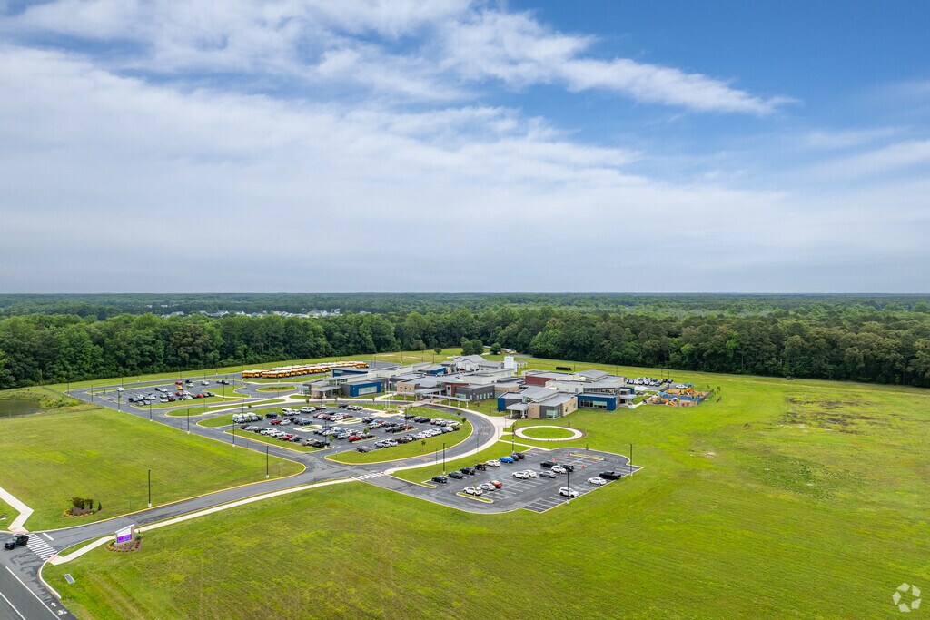 Howard T. Ennis School has 241 students in grades K-12.