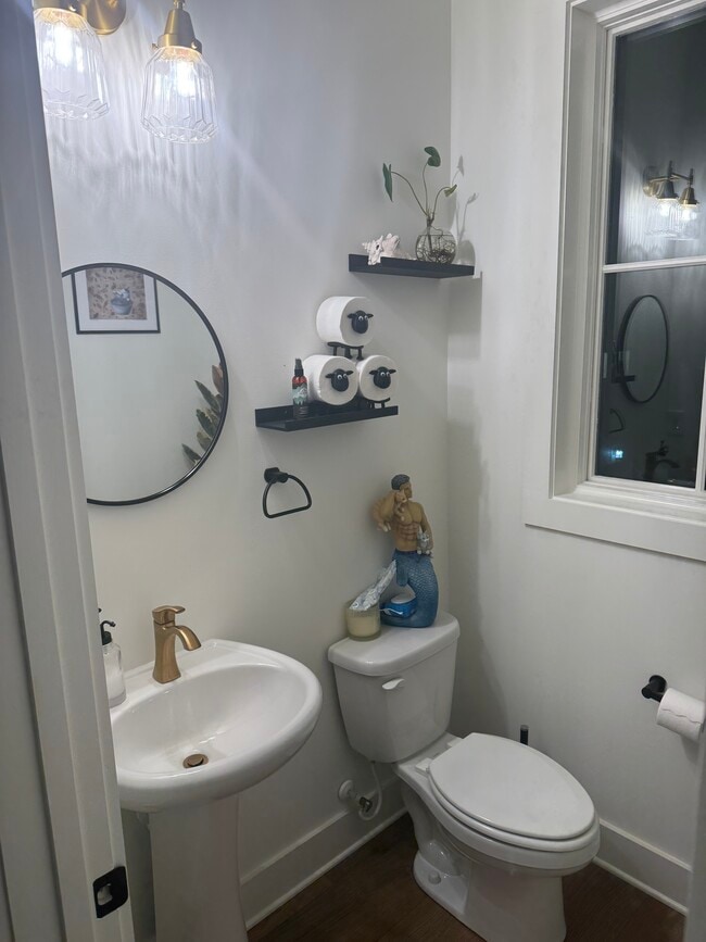 1276 Longreen Terrace NW unit Longreen, Atlanta, GA 30318 - photo 6