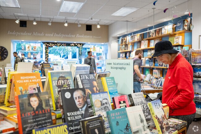As the nation’s oldest family-owned bookstore, Warwick's is a La Jolla icon.