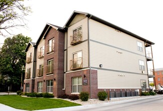 1614 Fairchild Ave, Manhattan, KS 66502