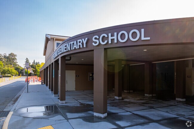 Encinal Elementary School is a California Blue Ribbon School.
