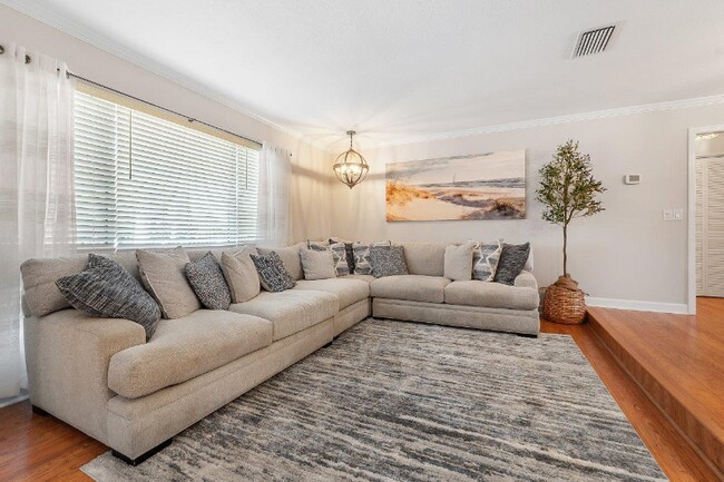 49 Christopher Ct, Palm Coast, FL 32137 - photo 7