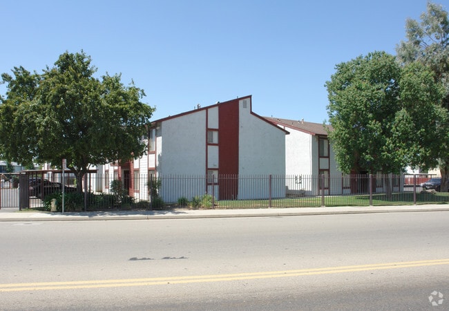 Springwood Court Apts, Bakersfield, CA 93308 - photo 6