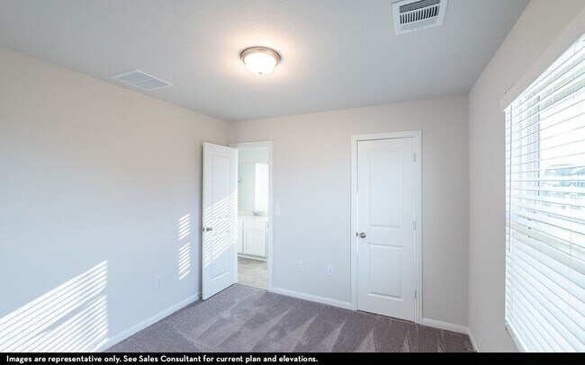 110 Olympic Park Dr unit 36470104, Kyle, TX 78640 - photo 4