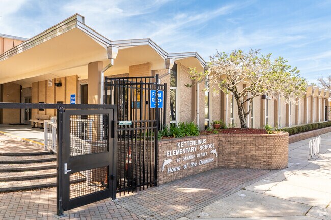 Ketterlinus Elementary School welcomes locals.