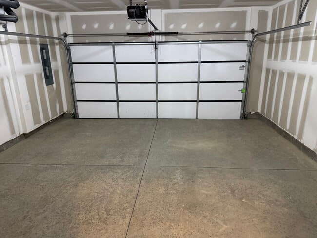 4406 Dominion Forest Cir, Glen Allen, VA 23060 - photo 6