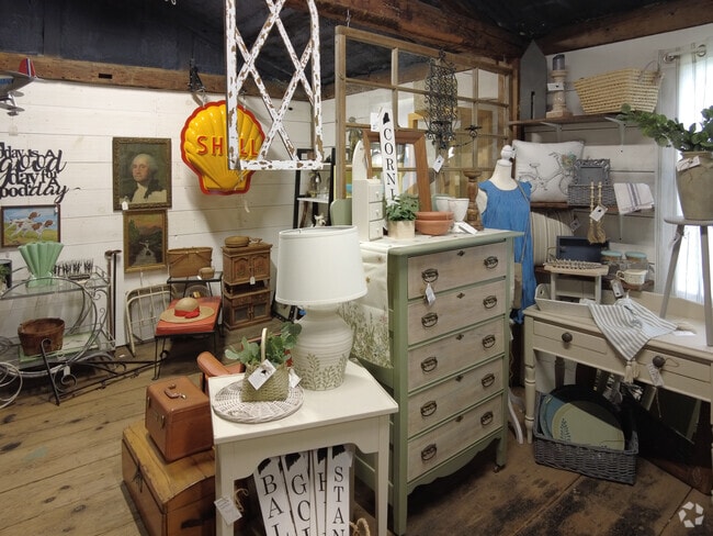 Libby's antiques is a popular shop in Cornish.