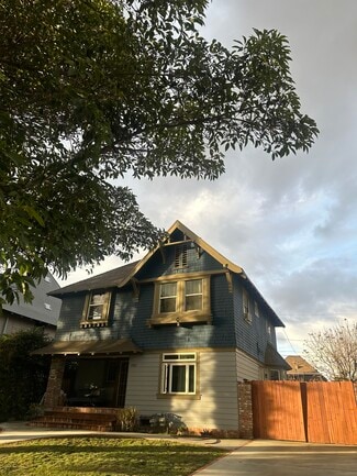 1727 W 24th St, Los Angeles, CA 90018