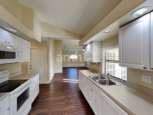 6244 34th Place E, Palmetto, FL 34221 - photo 3