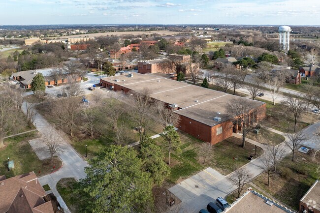 Wegner School can be easily accessed via Dodge Street.