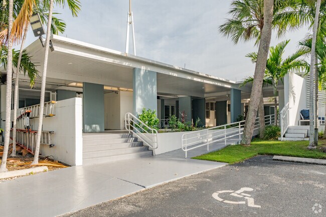 Pick up and drop off area at Key Biscayne Presbyterian School.