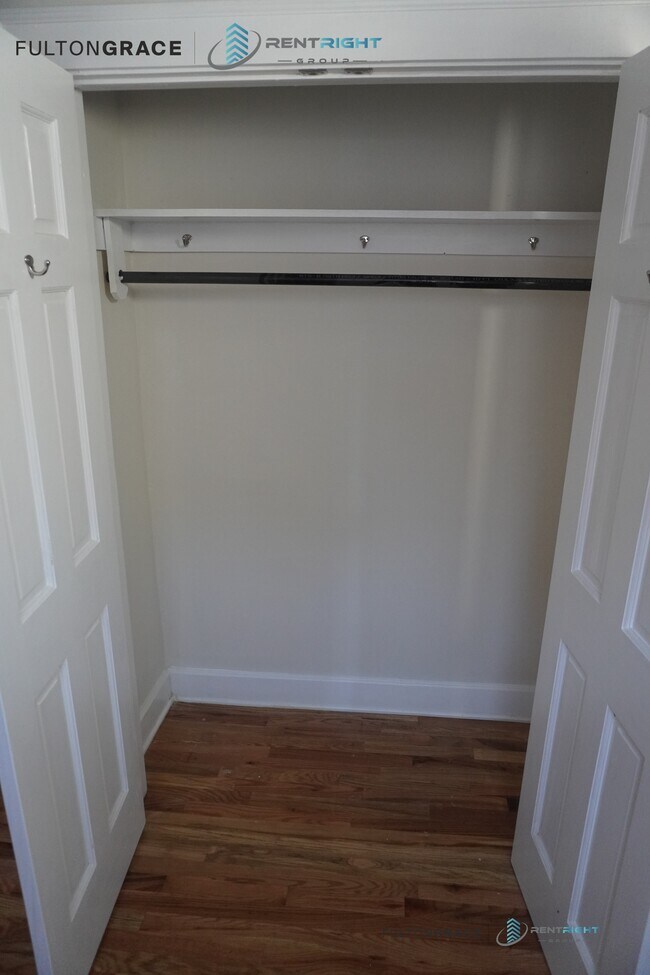 1712 W Albion Ave unit 1716-GDN E, Chicago, IL 60626 - photo 2