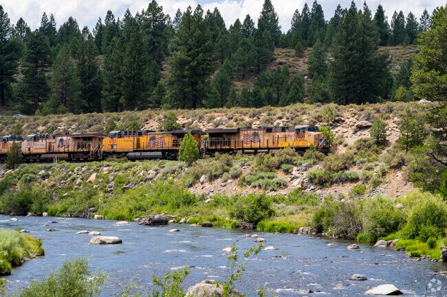The Union Pacific Railroad runs through the Southern portion of Glenshire-Devonshire.
