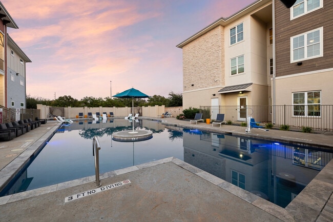 Holleman Crossing, College Station, TX 77845 - photo 4