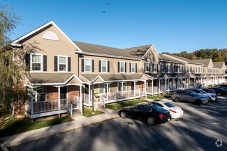 1600 W Creek Village Dr, Elkton, MD 21921