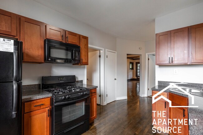 3823 N Drake Ave unit 1, Chicago, IL 60618 - photo 3