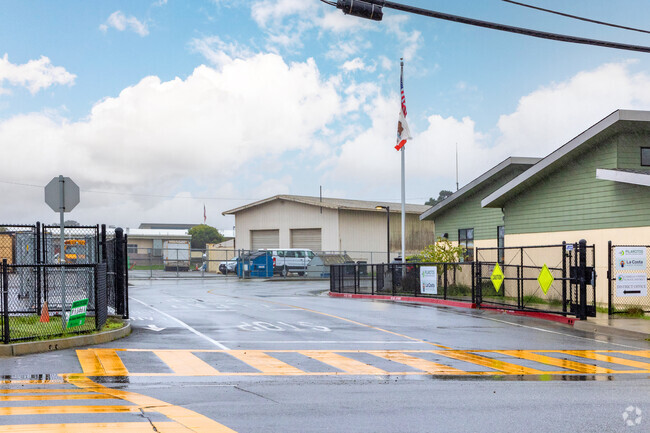 The entrance to Pilarcitos Alternative High School is easy to access.