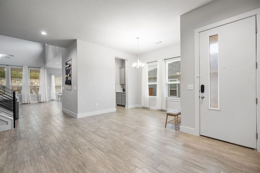 11102 1/2 Charger Way unit ID1363554P, Austin, TX 78724 - photo 1