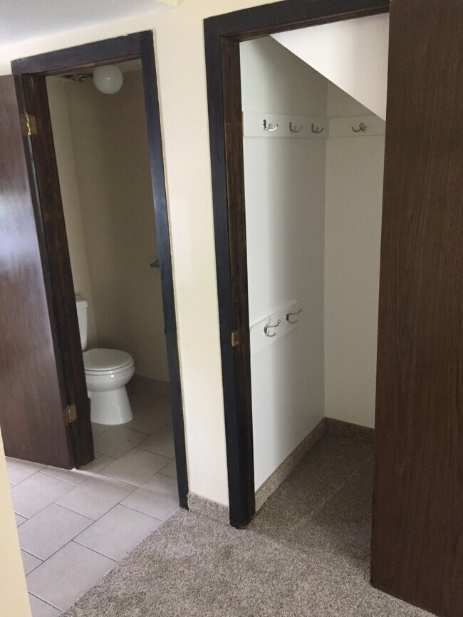 564 S 200 W unit 564, Logan, UT 84321 - photo 4