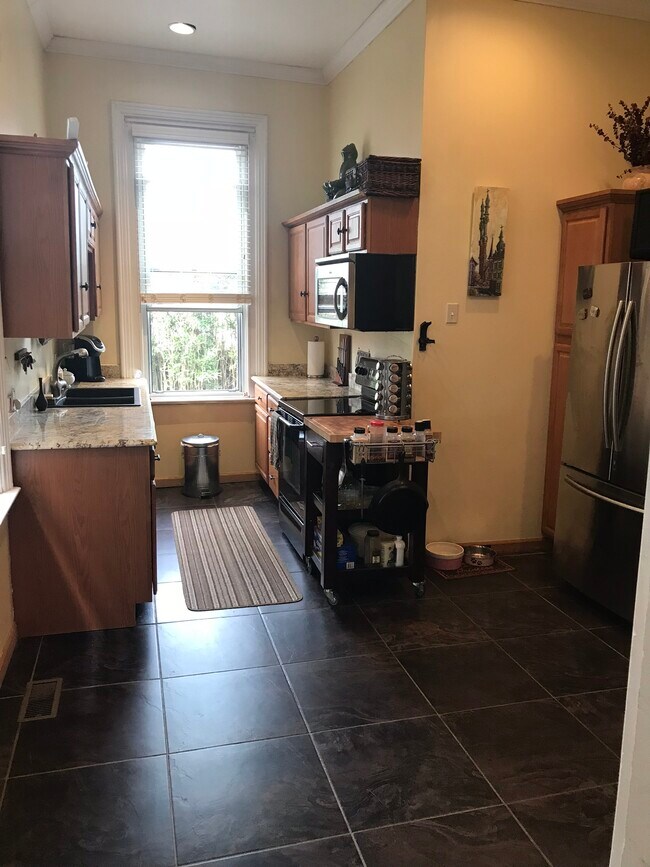 1033 Russell St unit Flr 1, Covington, KY 41011 - photo 5