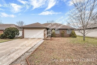 2671 N Cedar Ave, Springfield, MO 65802