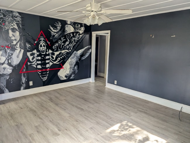 814 Walker St, Reidsville, NC 27320 - photo 7