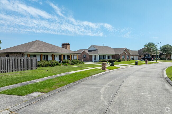 Sugar Mill is a welcoming neighborhood with charming homes.