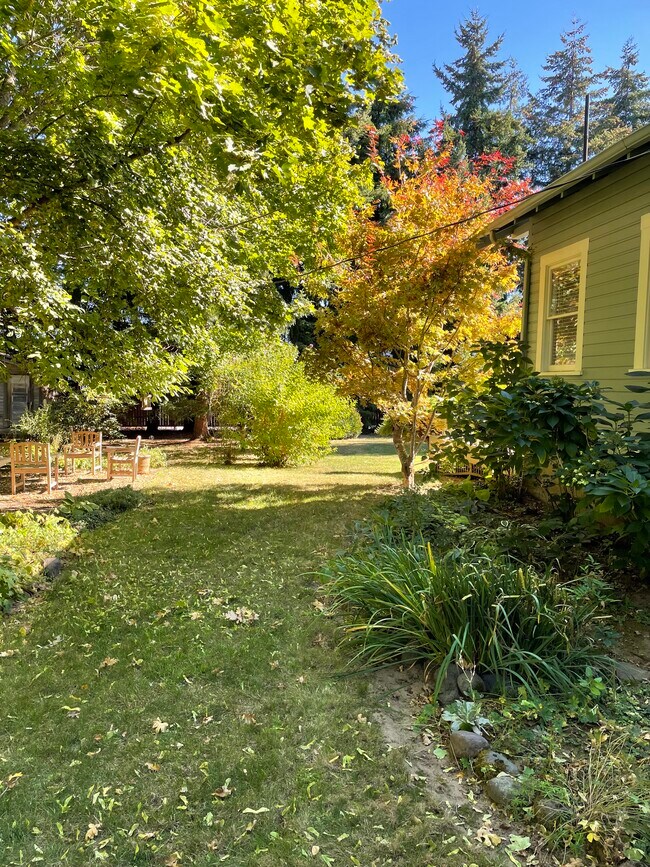 1373 Barker Rd, Hood River, OR 97031 - photo 5