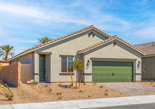 4461 Pinoche Ave unit 36485606, North Las Vegas, NV 89032 - photo 2