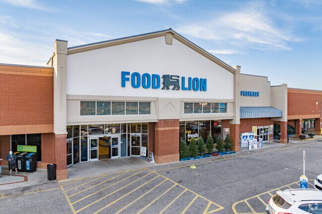 The Food Lion grocery is located just north of I-20 in the Belvedere area.